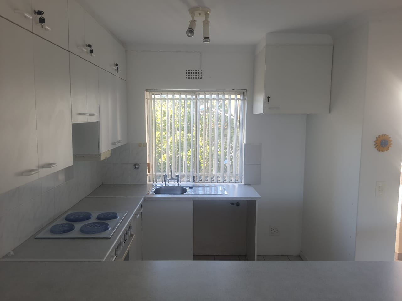 To Let 2 Bedroom Property for Rent in Gordons Bay Central Western Cape